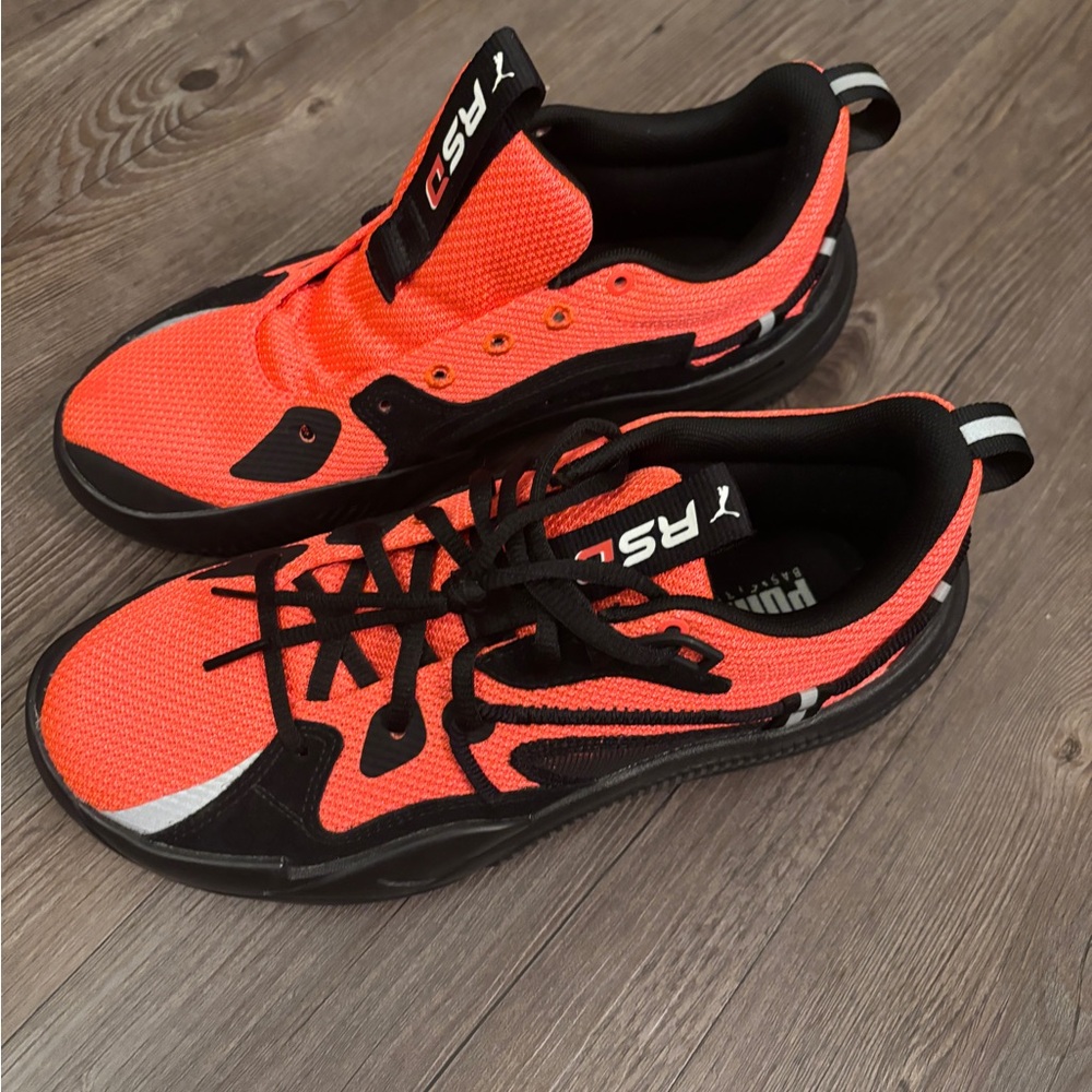 Puma sneakers